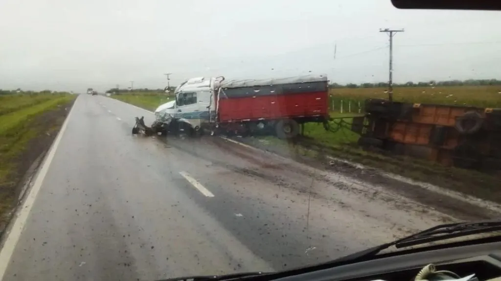 camion-choqueeeee-1024x576